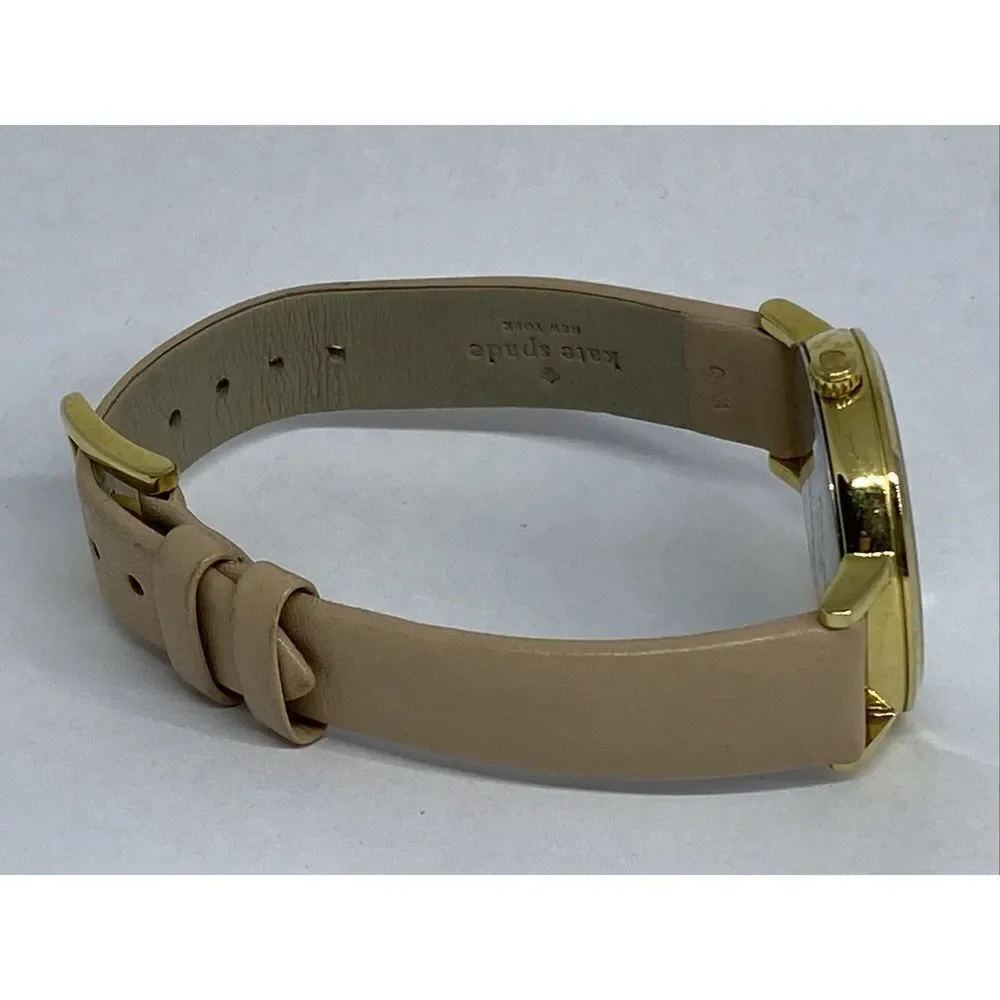 Kate Spade New York 0073 Women Beige Leather White Analog Dial Wrist Watch XX557